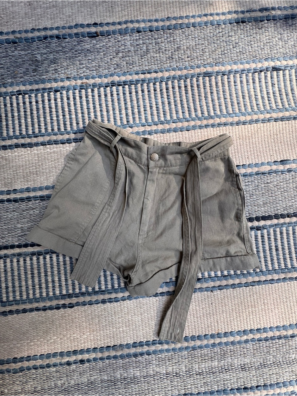 Billabong High-Waist Tie-Belt Shorts — Light Gray